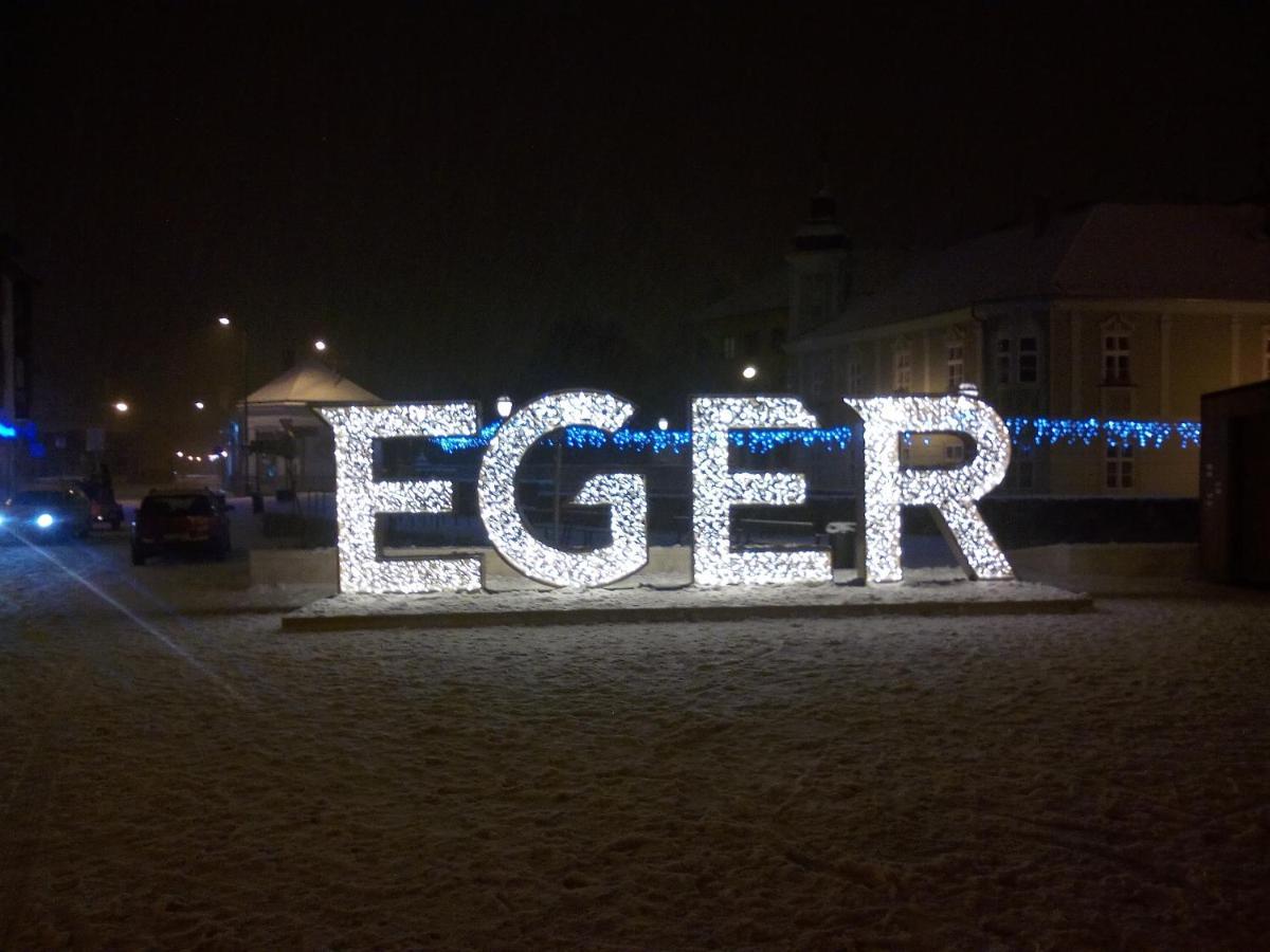 B&B Apartman Eger Extérieur photo