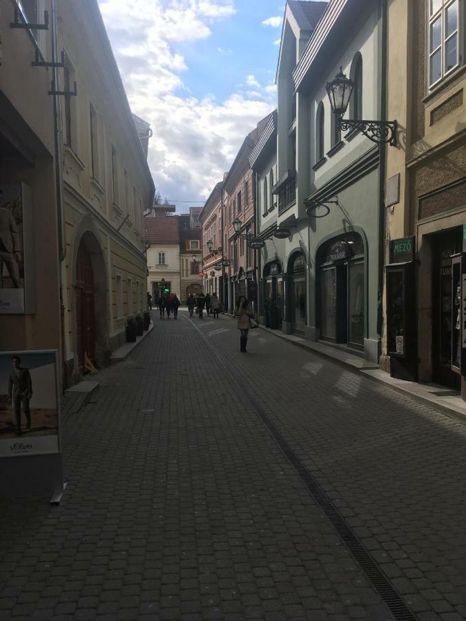 B&B Apartman Eger Extérieur photo